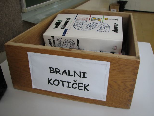 Bralni_kotiek_v_uilnici